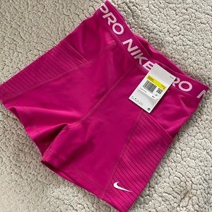 Nike pro